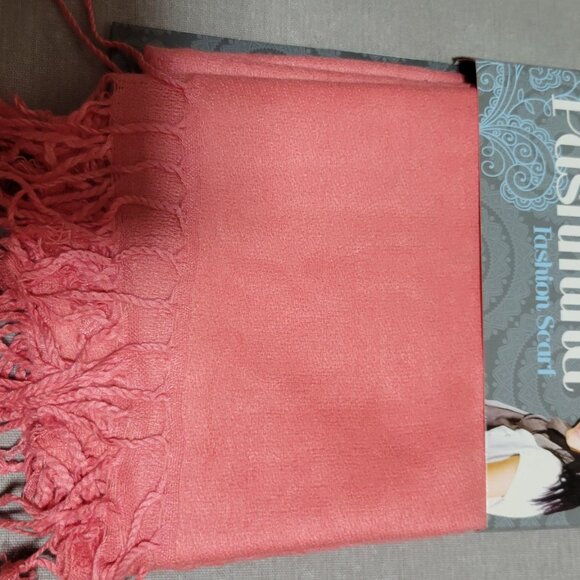 Pashmina Scarfs - Picture 3 of 8